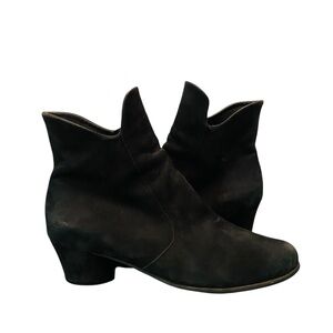 ARCHE Black Suede Zip Ankle Boots